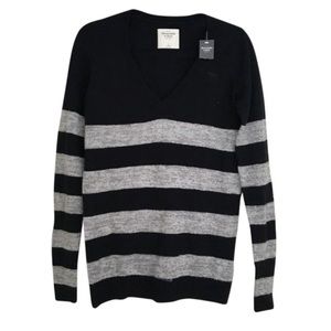 SOLD : Abercrombie & Fitch Striped Sweater